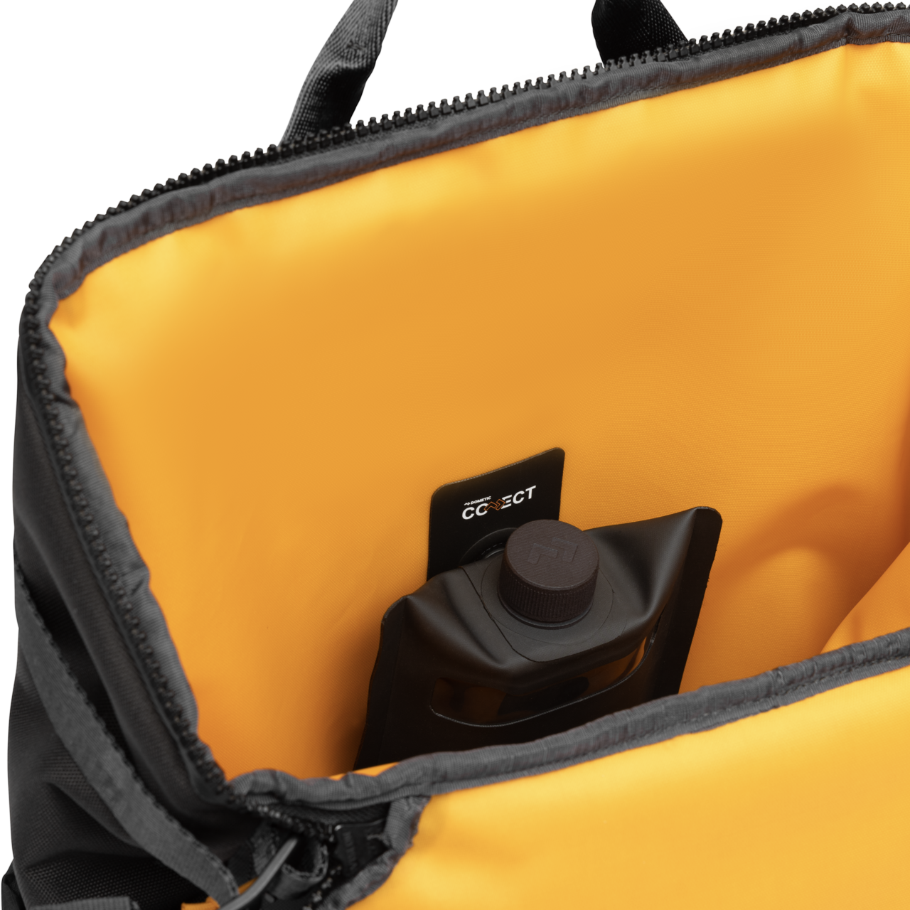 Izolace PrimaLoft Gold v chladicím batohu Dometic