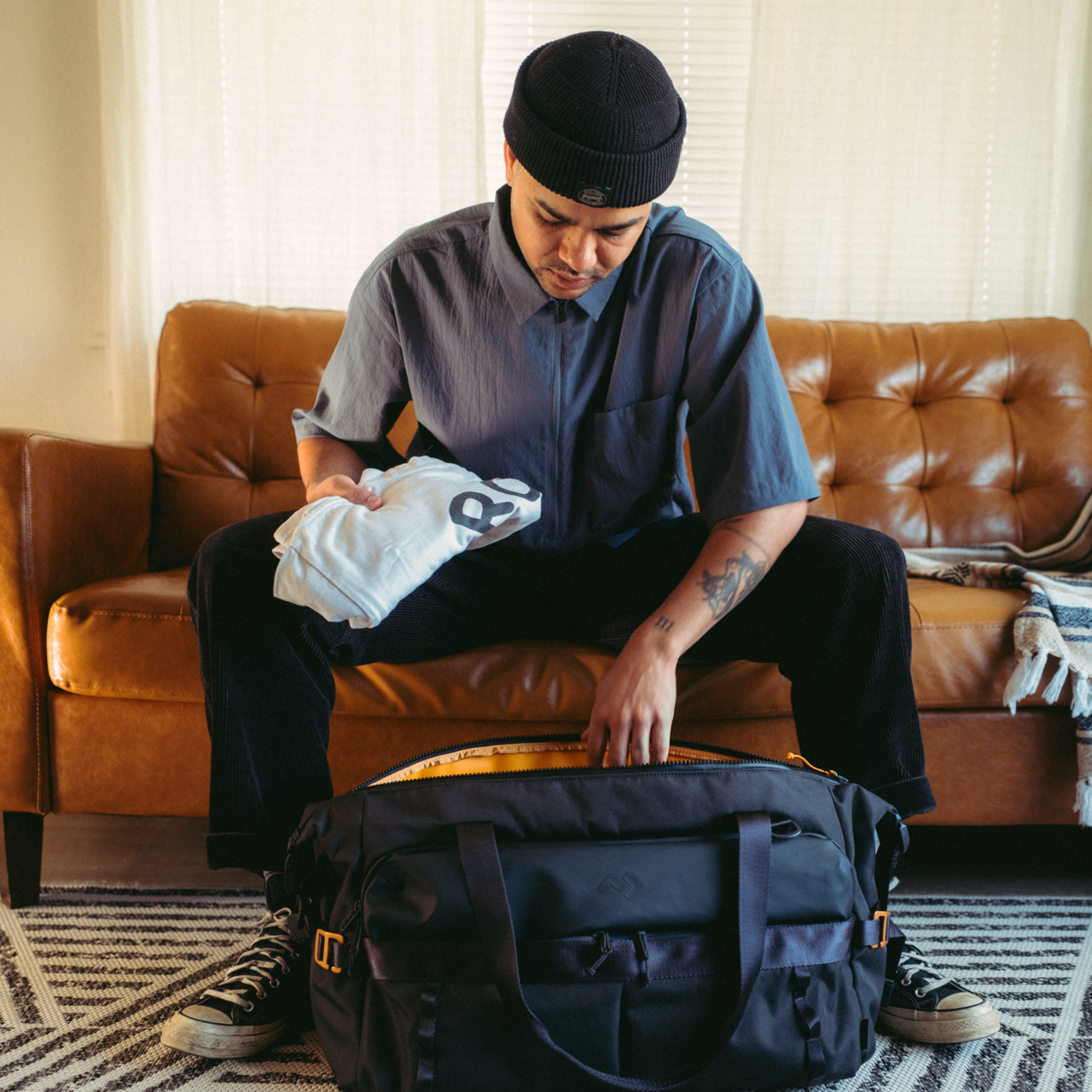 Chladicí cestovní taška Dometic Unrestricted Duffel v terénu